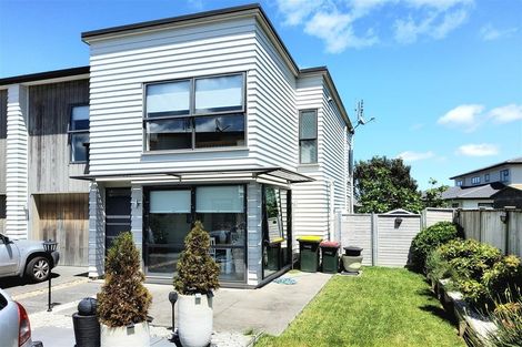 Photo of property in 45 Costa Viva Crescent, Karaka, Papakura, 2113