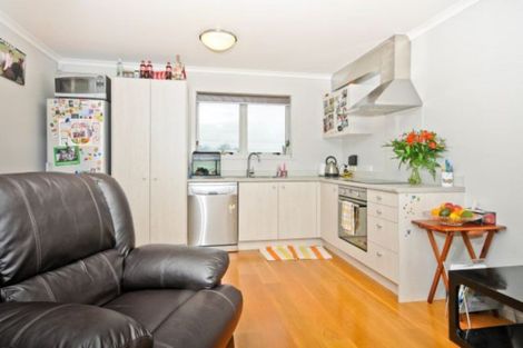 Photo of property in 83 Chiefs Court, Hamilton East, Hamilton, 3216