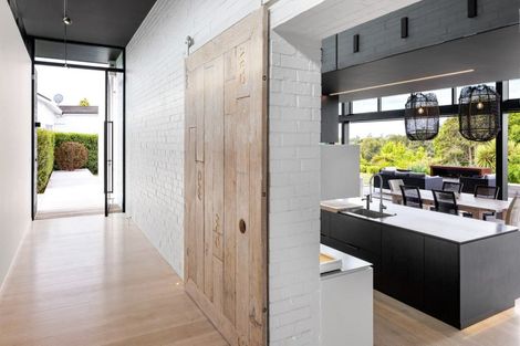 Photo of property in 92 Braid Road, St Andrews, Hamilton, 3200