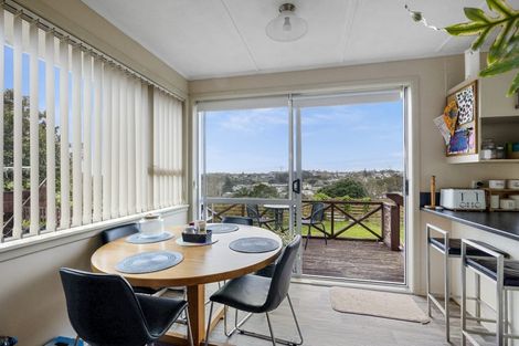 Photo of property in 33 Clearmont Crescent, Blagdon, New Plymouth, 4310