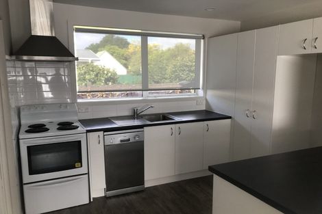 Photo of property in 2/145 Grahams Road, Burnside, Christchurch, 8053