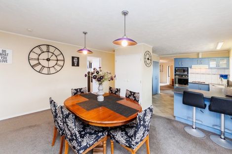 Photo of property in 10 Botanical Road, Takaro, Palmerston North, 4412