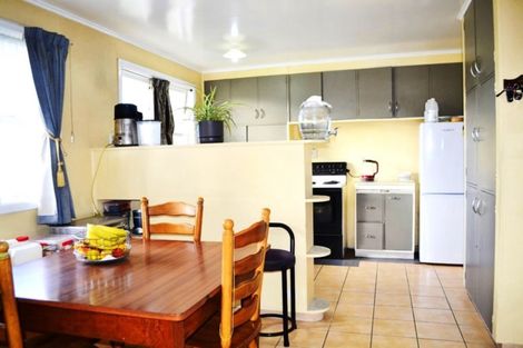 Photo of property in 7 Smiths Avenue, Papakura, 2110