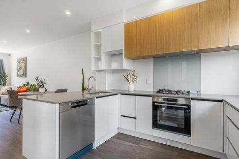 Photo of property in 43c Fitzherbert Avenue, West Harbour, Auckland, 0618