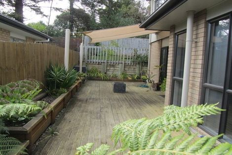 Photo of property in 11 Jomard Terrace, Northcross, Auckland, 0632
