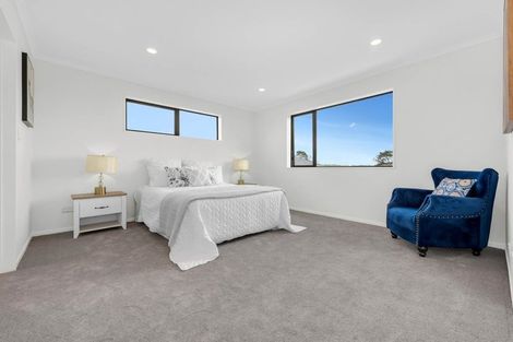 Photo of property in 48 Emerald Avenue, Rosehill, Papakura, 2113