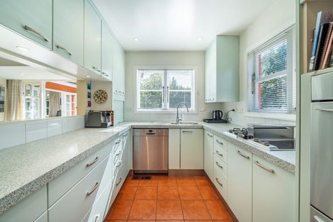 Photo of property in 297 Fergusson Drive, Heretaunga, Upper Hutt, 5018