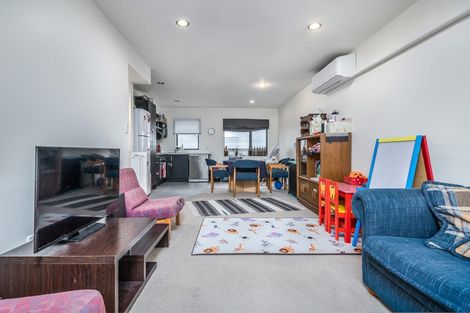 Photo of property in 11/11 Gordon Place, Newtown, Wellington, 6021