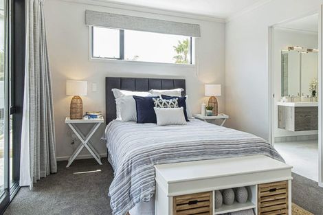 Photo of property in 13 Te Taniwha Road, One Tree Point, 0118