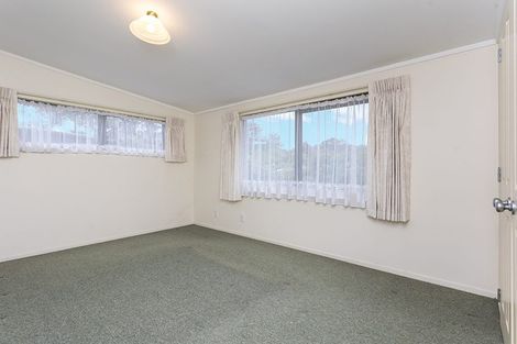 Photo of property in 5 Titchener Street, New Lynn, Auckland, 0600