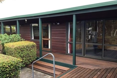 Photo of property in 32 Comeskey Grove, Elderslea, Upper Hutt, 5018