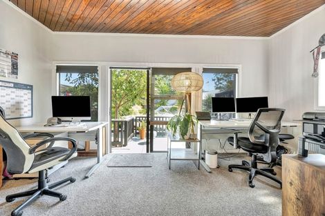 Photo of property in 8 Opoia Road, Hamilton East, Hamilton, 3216