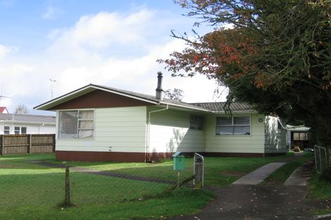 Photo of property in 2 Agincourt Place, Tokoroa, 3420