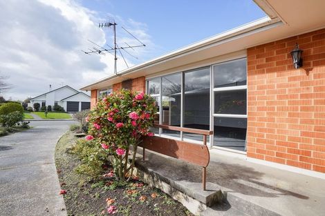 Photo of property in 32 Elm Crescent, Gladstone, Invercargill, 9810