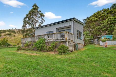 Photo of property in 5528 Castlepoint Road, Tinui, Masterton, 5889
