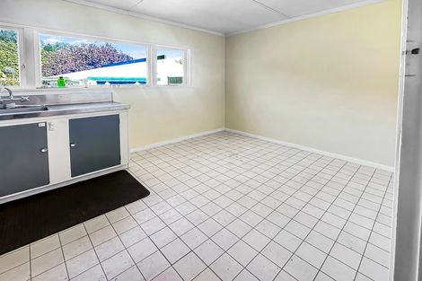 Photo of property in 32 Petherick Street, Taita, Lower Hutt, 5011