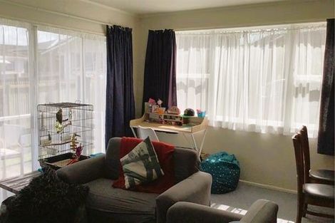 Photo of property in 1/70 Great South Road, Papakura, 2110