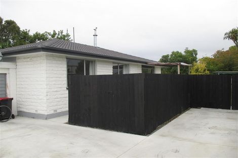 Photo of property in 2/73 Royal Park Drive, Parklands, Christchurch, 8083