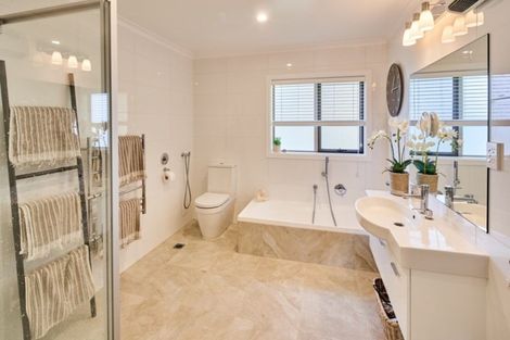 Photo of property in 2 Lila Gillies Lane, Riverstone Terraces, Upper Hutt, 5018