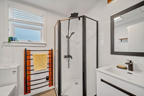 Photo of property in 32 Collins Street, Hawera, 4610