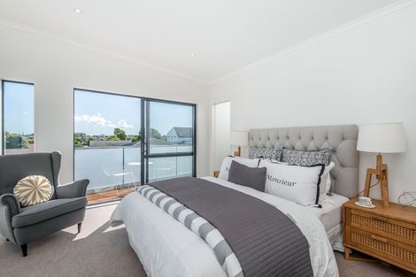 Photo of property in 12b Ropata Avenue, Point England, Auckland, 1072