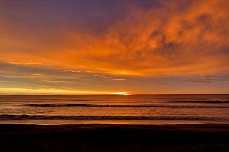 Photo of property in 12 Chamberlain Avenue, Amberley, 7481