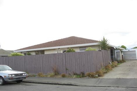 Photo of property in 2/6 Wanstead Place, Woolston, Christchurch, 8062