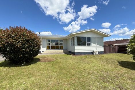 Photo of property in 3 Waianiwa Place, Tokoroa, 3420