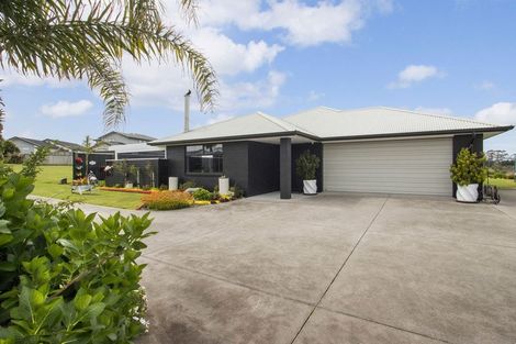 Photo of property in 19 Wairere Rise, Omokoroa, 3114