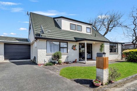Photo of property in 4 Charisma Court, Kelvin Grove, Palmerston North, 4414