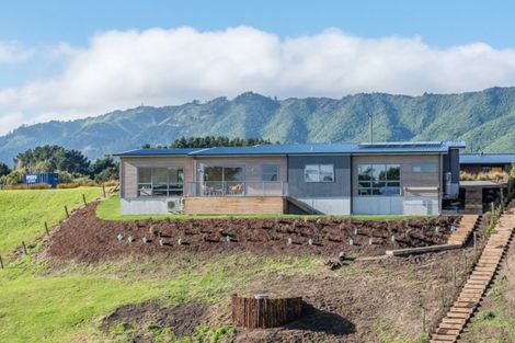 Photo of property in 14 Te Heke Place, Waikanae, 5036