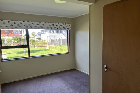 Photo of property in 239 Forrest Hill Road, Forrest Hill, Auckland, 0620