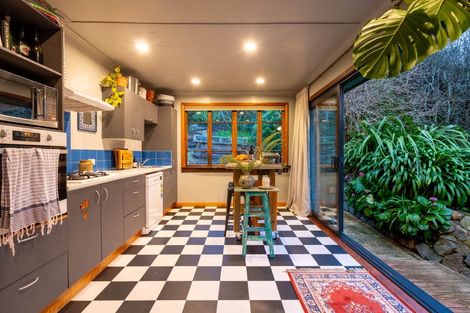 Photo of property in 74 Manapouri Street, Ravensbourne, Dunedin, 9022