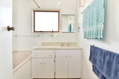 Photo of property in 33 Kawau View Road, Snells Beach, 0920