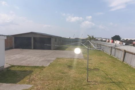 Photo of property in 60 Matipo Street, Castlecliff, Whanganui, 4501