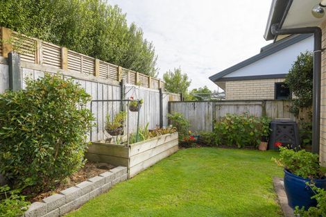 Photo of property in 4 Coulston Place, Riverdale, Gisborne, 4010