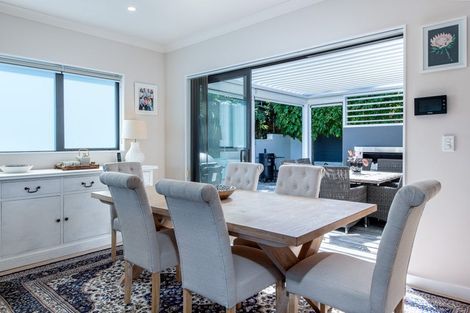 Photo of property in 131 Beach Road, Castor Bay, Auckland, 0620