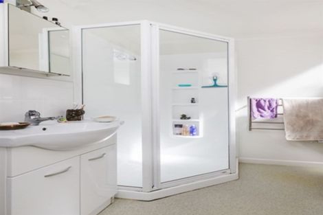 Photo of property in 11 Owen Street, Newtown, Wellington, 6021