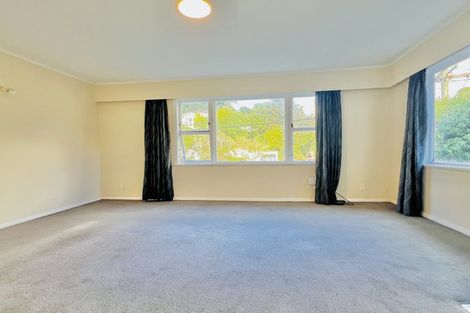 Photo of property in 50 Randwick Road, Northland, Wellington, 6012