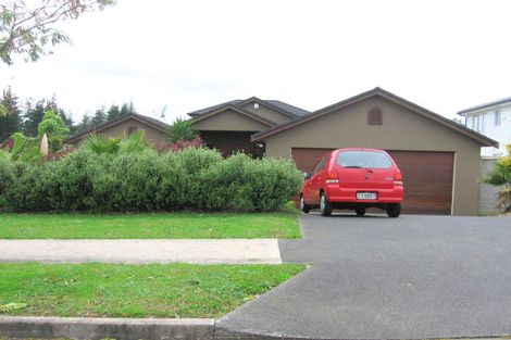 Photo of property in 128 Te Wharau Drive, Greenhithe, Auckland, 0632
