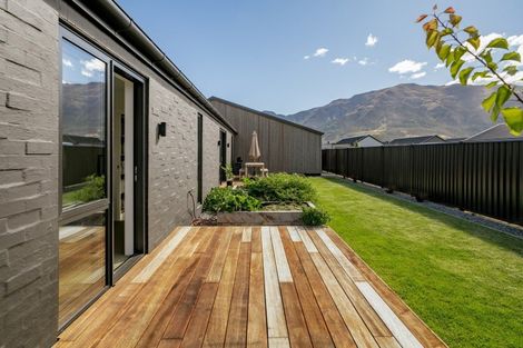 Photo of property in 17 Dunn Street, Lake Hawea, 9382