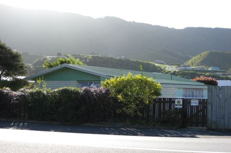 Photo of property in 14 Wairau Road, Picton, 7220