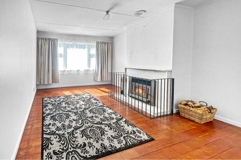 Photo of property in 32 Petherick Street, Taita, Lower Hutt, 5011