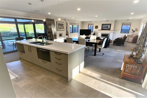 Photo of property in 12 Robertson Court, Cromwell, 9310