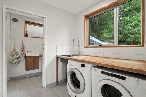 Photo of property in 18 Marion Street, Macandrew Bay, Dunedin, 9014