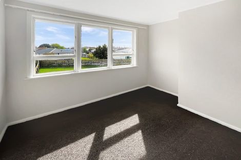 Photo of property in 34-36 Devon Crescent, Bulls, 4818