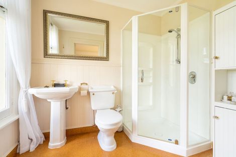 Photo of property in 20 Peel Street, Lawrence, 9532