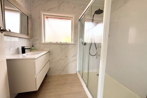 Photo of property in 15 Halberg Street, Papakura, 2110