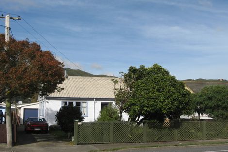 Photo of property in 182 Naenae Road, Naenae, Lower Hutt, 5011