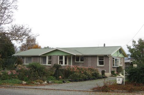 Photo of property in 3 Wood Street, Tapanui, 9522